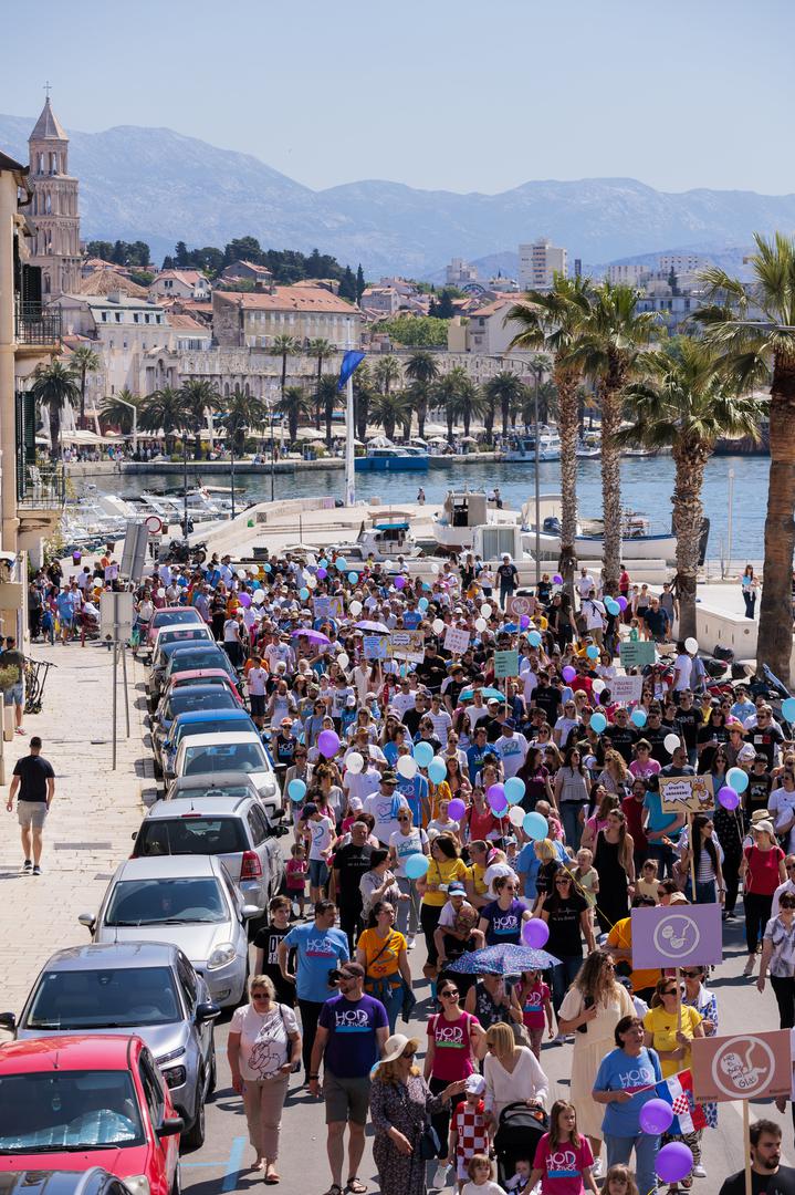 21.05.2022., Split - U Splitu odrzan 4. Hod za zivot s Rive do Zvoncaca.
 Photo: Miroslav Lelas/PIXSELL