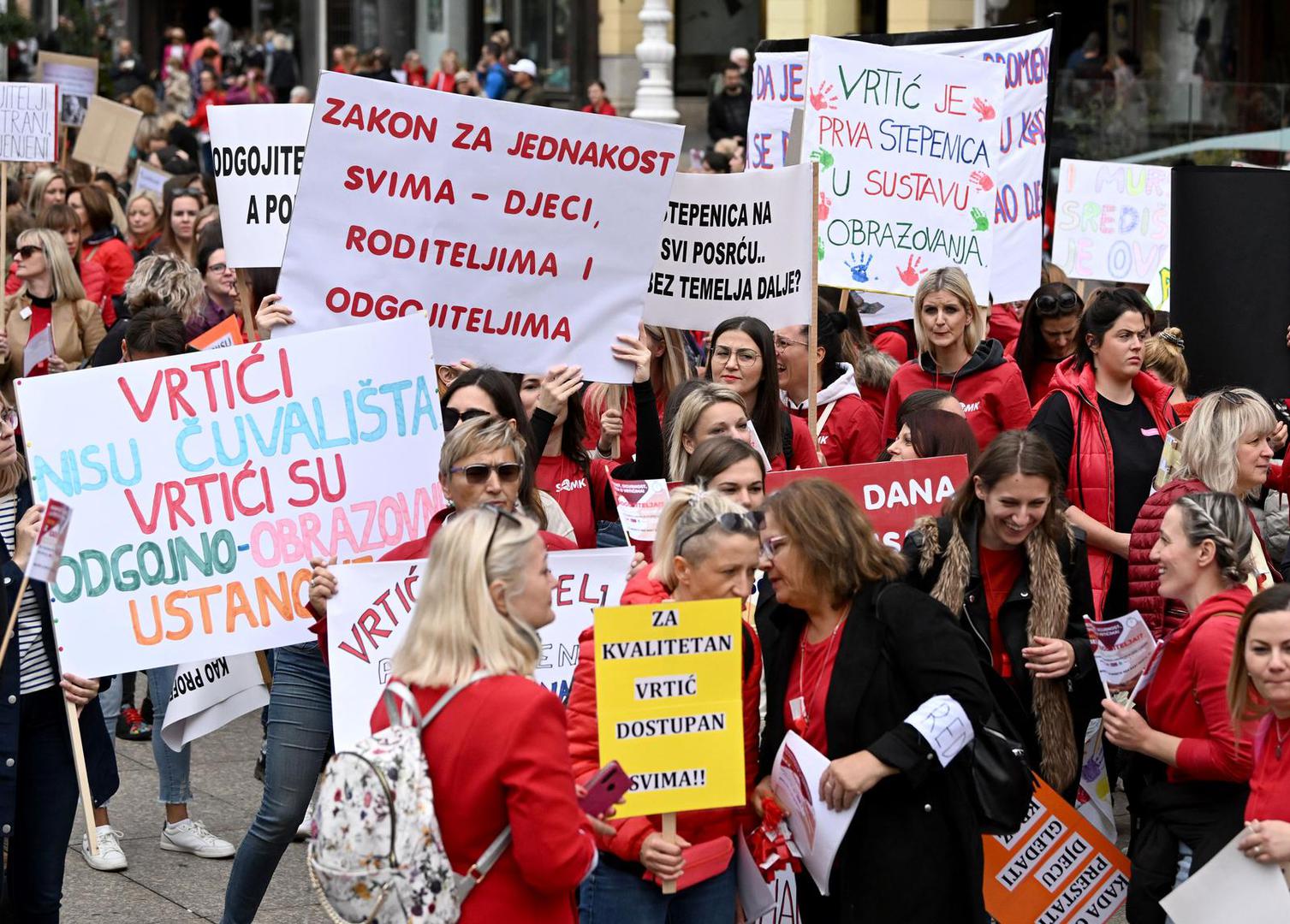 22.10.2022., Zagreb - PNa Trgu bana Josipa Jelacica odrzan je prosvjed zaposlenih u djecjim vrticima u Hrvatskoj pod nazivom "Jednakost, Ssigurnost i kvaliteta u vrticeima!". Photo: Marko Lukunic/PIXSELL