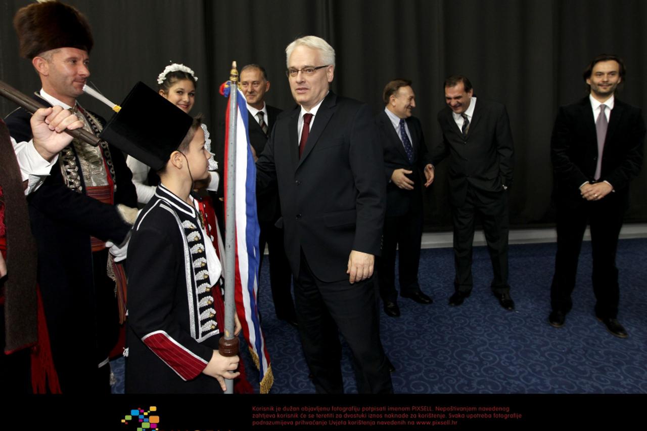 noć sinjana,ivo josipović,milan bandić,dražen klarić (1)