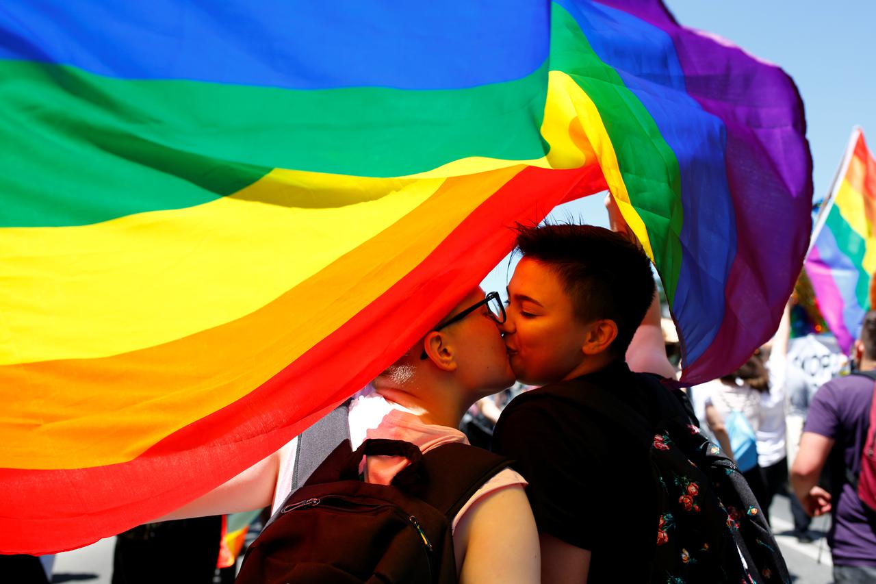 U Sjevernoj Makedoniji održana prva homoseksualna povorka