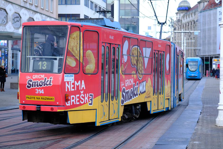 Oslikani tramvaji u Zagrebu