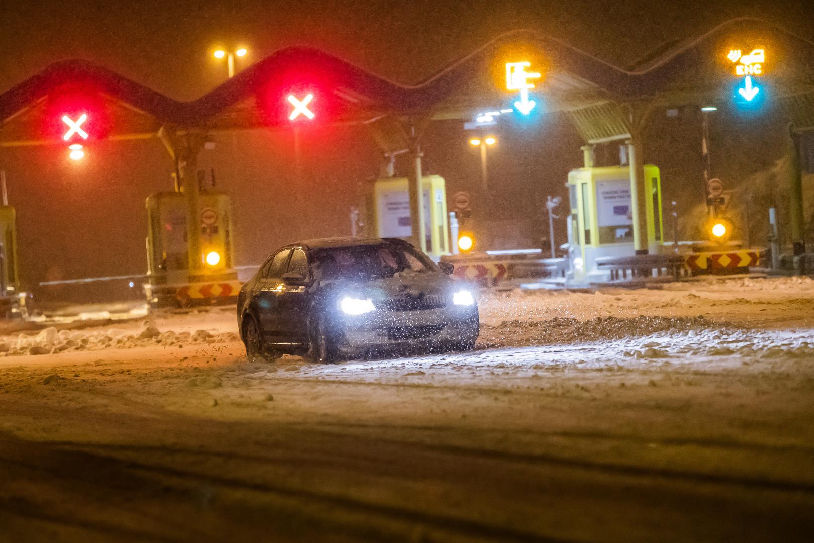 U Dalmaciji će tako biti upaljen narančasti Meteoalarm zbog vjetra s udarima i do 110 km/h.

