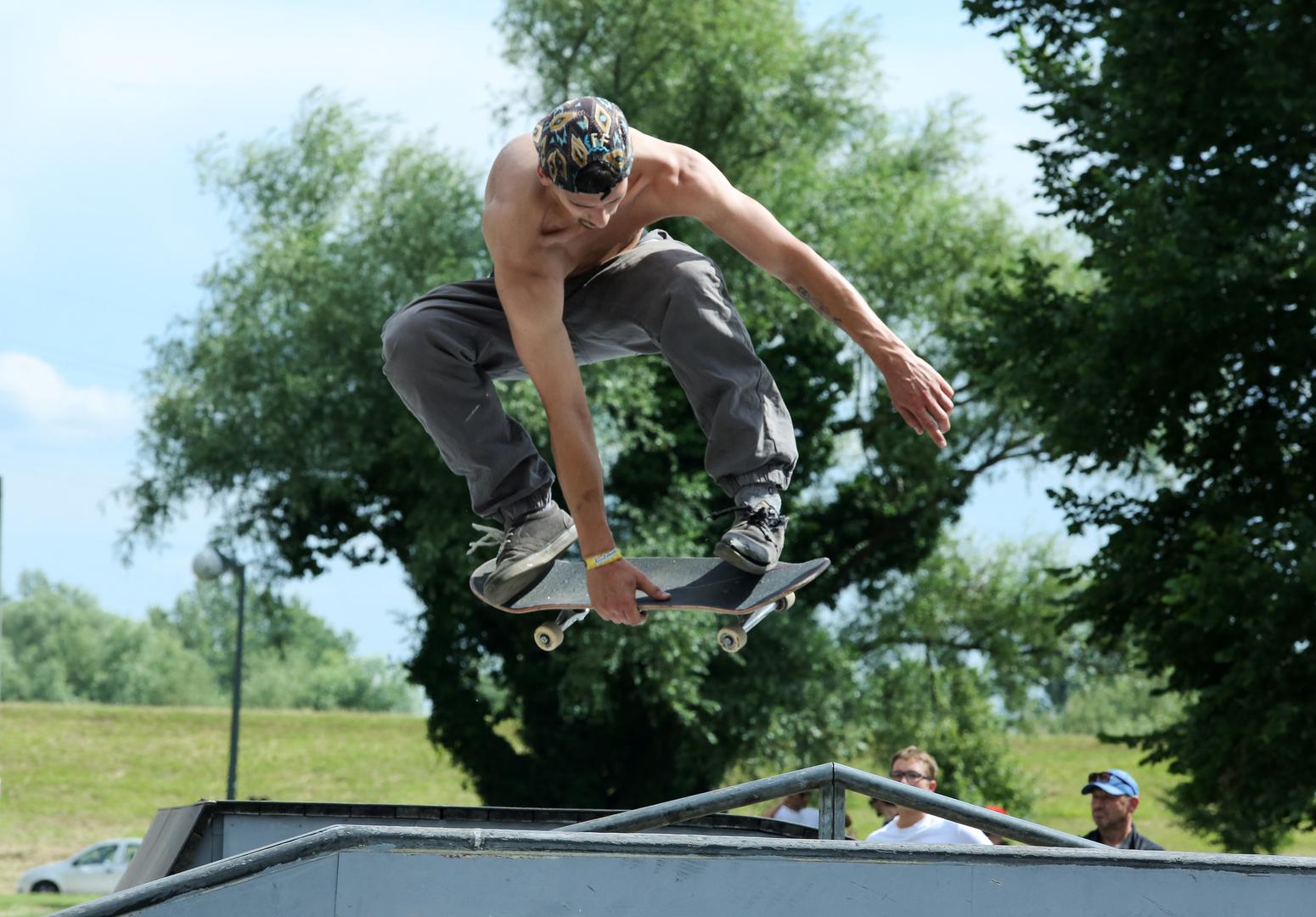 Na Jarunu se jučer održao početak turneje "Pannonian Challenge" i dokazao da ekstremni sport živi i u kriznim vremenima.

