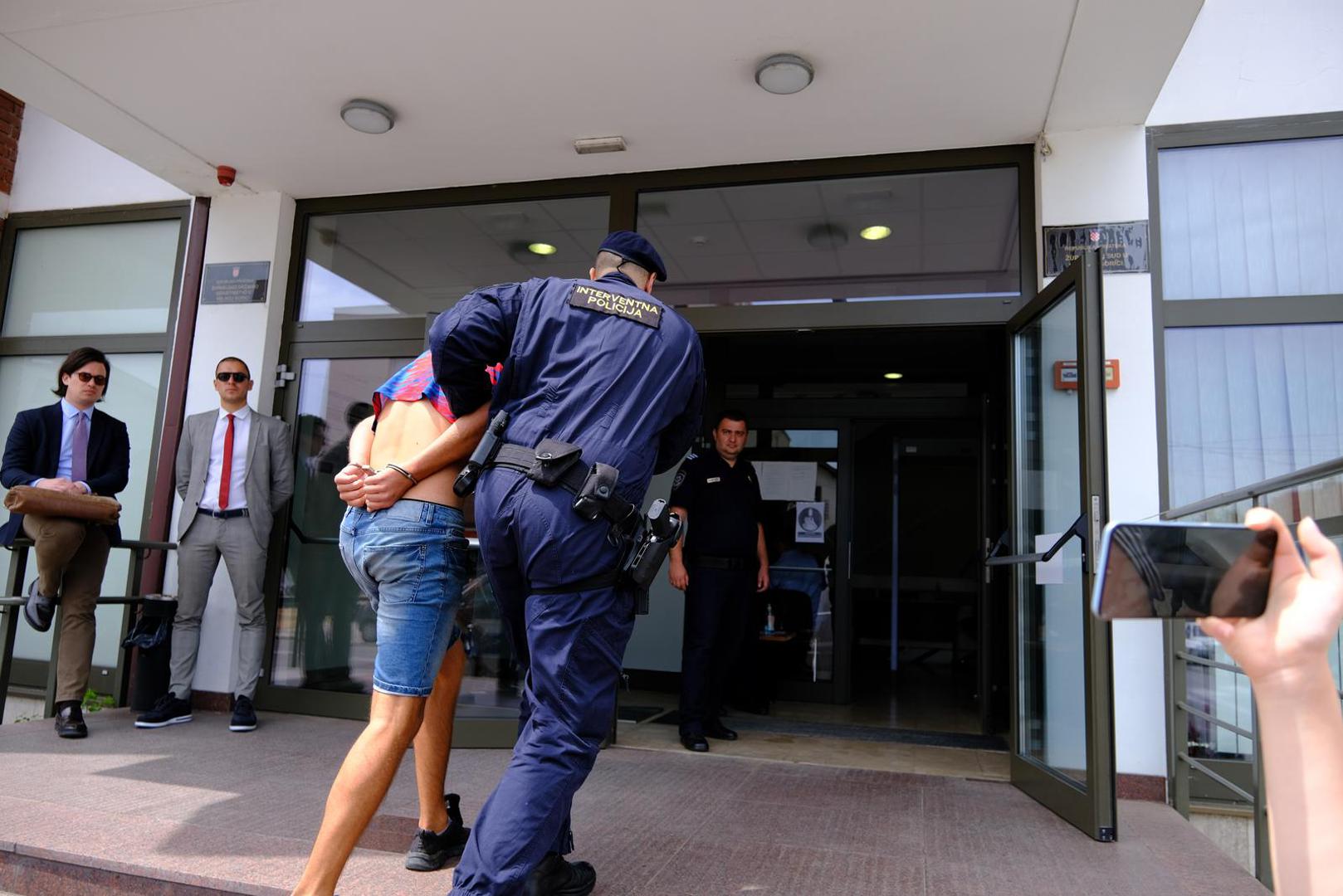 23.05.2022., Velika Gorica - U tijeku je ispitivanje navijaca nakon nereda na autocesti A1 kod Desinca. Dio navijaca doveden je na Zupanijski sud u Velikoj Gorici. Photo: Slaven Branislav Babic/PIXSELL