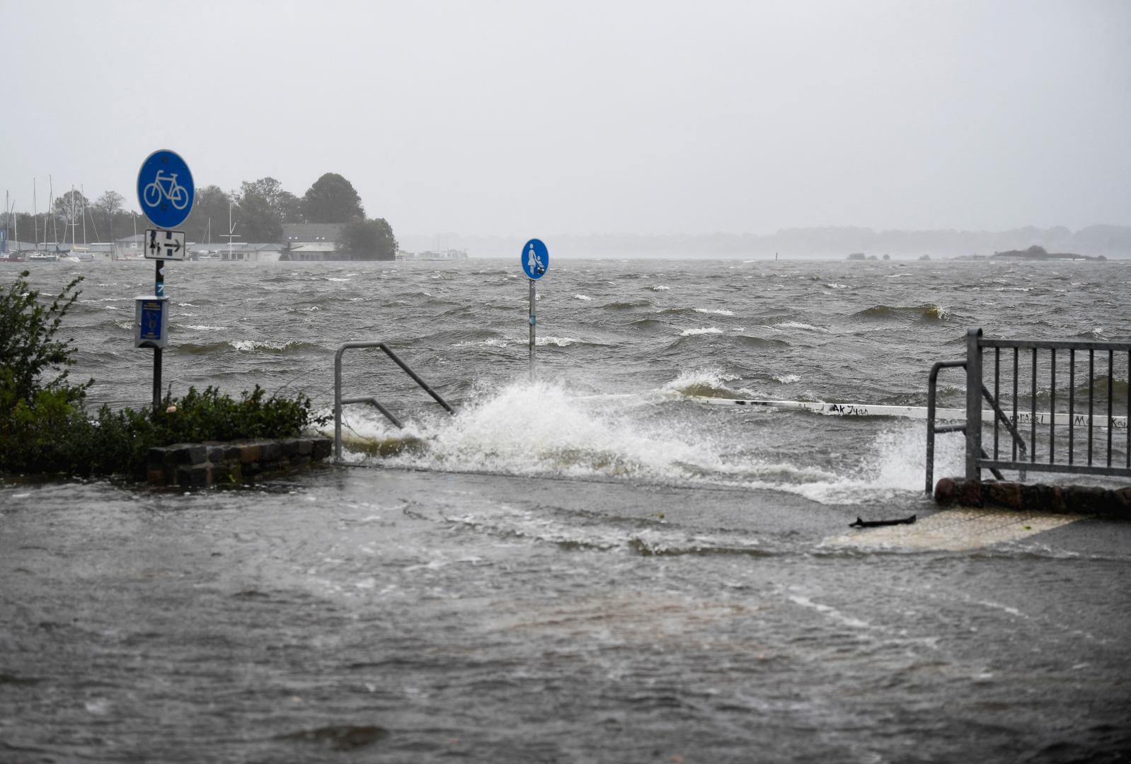 View of a flooded road as the Baltic Sea coast is hit by heavy storms, in Schleswig, northern Germany, October 20, 2023.  REUTERS/Fabian Bimmer Photo: Fabian Bimmer/REUTERS