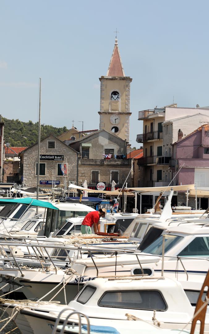 23.07.2024.,Pirovac-- Turisticka patrola i Vecernjakove zvjezdice u Pirovcu. Photo: Dusko Jaramaz/PIXSELL