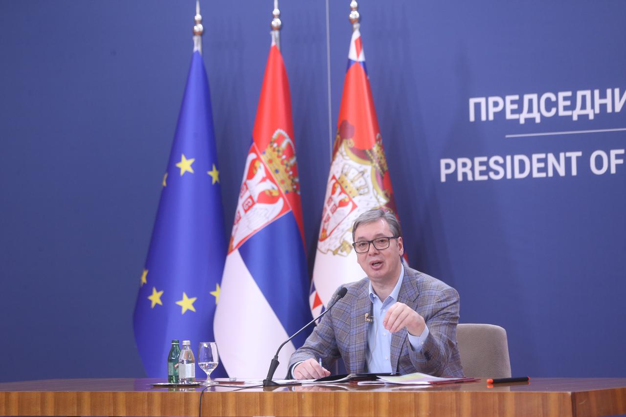 Predsjednik Republike Srbije Aleksandar Vučić obratio se javnosti u Palati Srbija