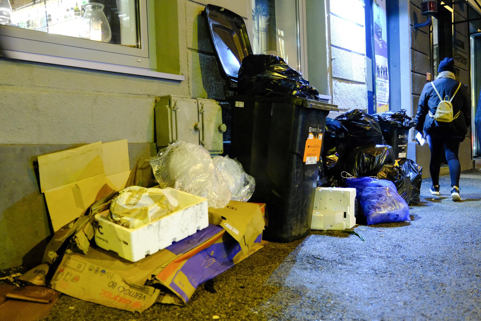 24.01.2023., Zagreb - Zbog strajka radnika Cistoce sve je vise smeca na ulicama centru grada. Photo: Slaven Branislav Babic/PIXSELL