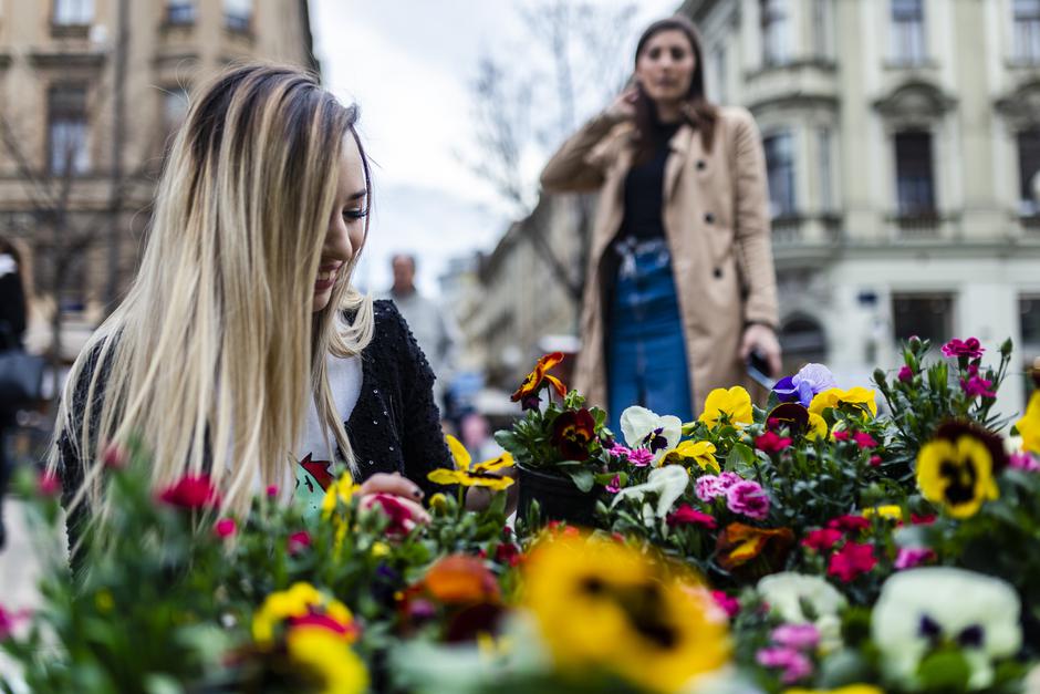 Pevec obilježio nadolazeći prvi dan proljeća