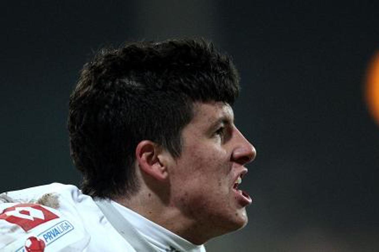 '15.02.2013., Zapresic - 1. MAX TV HNL, 20. kolo, NK Inter Zapresic - NK Zadar. Stipe Perica.  Photo: Goran Stanzl/PIXSELL'