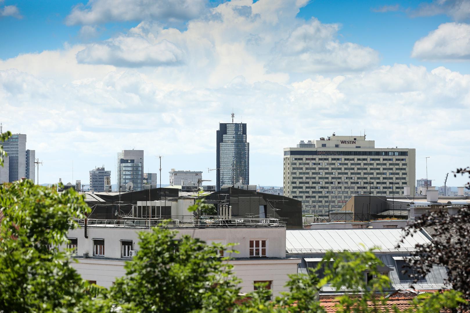 Panorama Hotel predstavlja jednu od najpoznatijih zgrada u Zagrebu, te je neizostavna kad se rade fotografije glavnog grada. 
