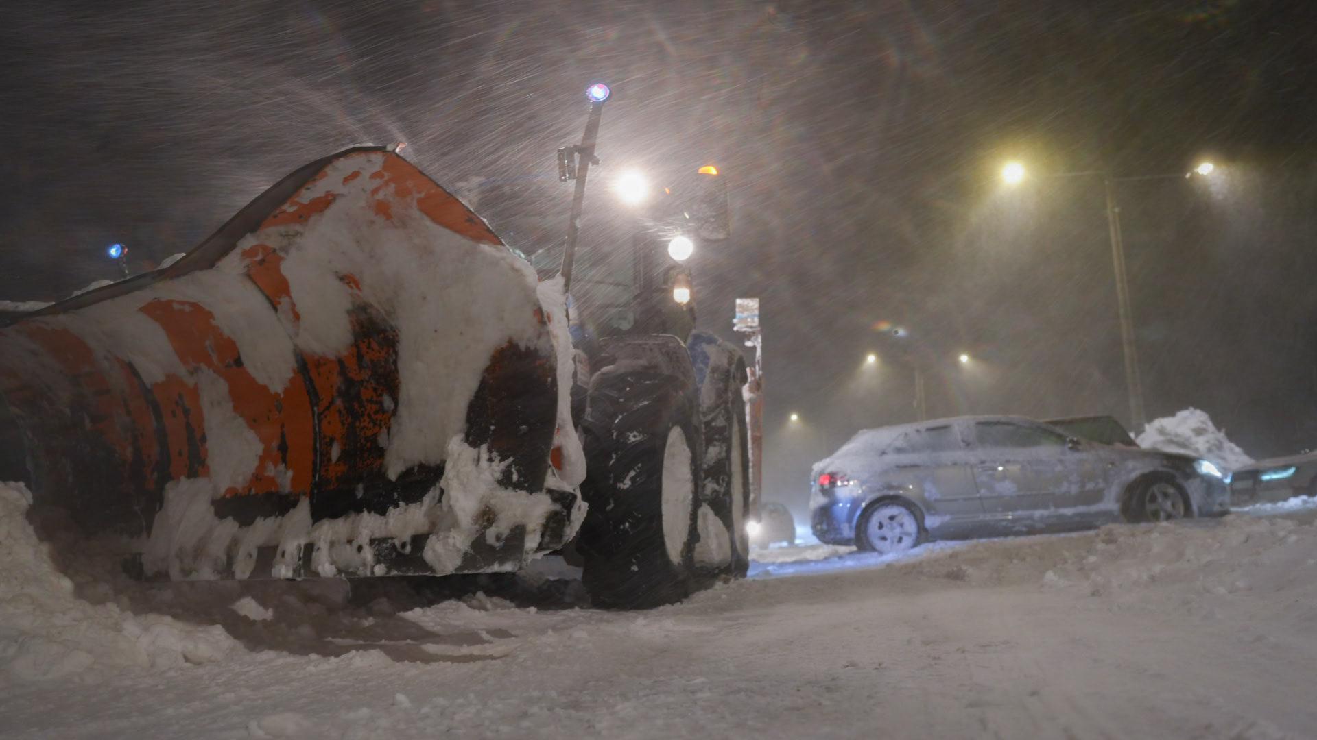 Zbog nepovoljnih uvjeta, brojni su putnici jučer ostali na odmorištu. 