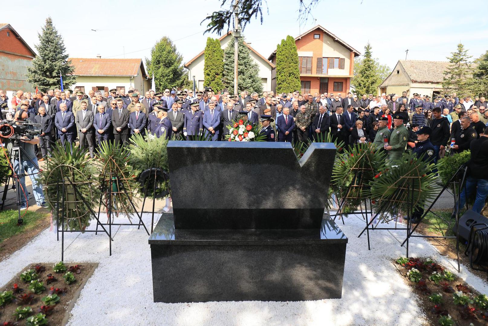 02.05.2022., Borovo - Obiljezavanje 31. obljetnice stradavanja dvanaestorice hrvatskih redarstvenika - Memorijal 12 redarstvenika.
  Photo: Davor Javorovic/PIXSELL