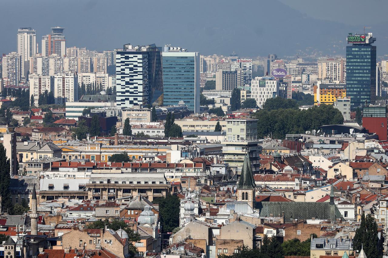 Pogled na Sarajevo sa utvrde Žuta tabija