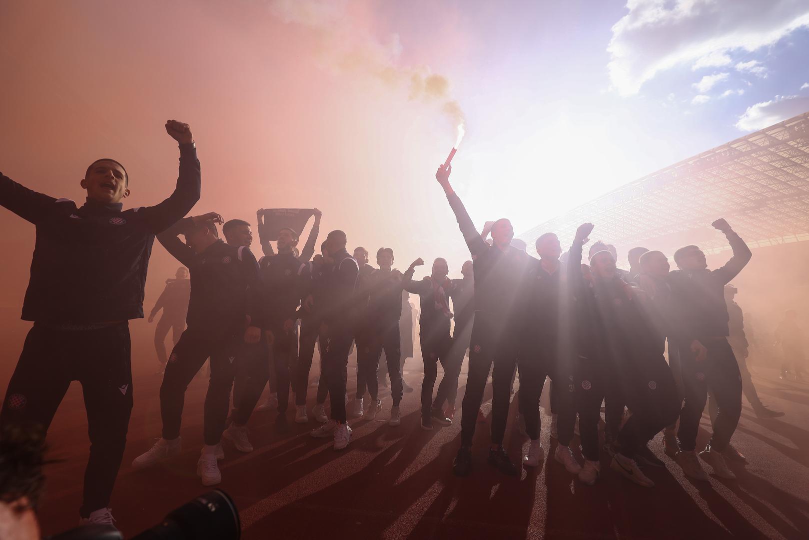 16.03.2023., Split - Na Poljudu je organiziran docek juniorima HNK Hajduka koji su jucer pobijedili Borussiju Dortmund cime su se plasirali na zavrsni turnir juniorske Lige prvaka, medju cetiri najbolje juniorske momcadi u Europi. Photo: Miroslav Lelas/PIXSELL Photo: Miroslav Lelas/PIXSELL