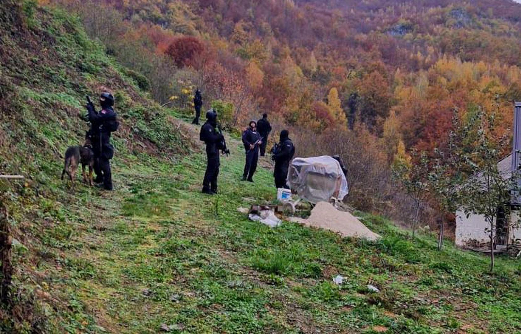 03, November, 2024, Prijepolje - Members of the Ministry of Internal Affairs are intensively searching for Alija Balijagic, for whom an Interpol warrant has been issued for a double murder in Montenegro, and who was located yesterday in the vicinity of Prijepolje and was seen in a village near the border with Montenegro. Photo: OMK MUP Republike Srbije/ATAImages

03, novembar, 2024, Prijepolje - Pripadnici Ministarstva unutrasnjih poslova intenzivno tragaju za Alijom Balijagicem, za kojim je raspisana Interpolova poternica zbog dvostrukog ubistva u Crnoj Gori, a koji je juce lociran u okolini Prijepolja i vidjen u jednom selu u blizini granice sa Crnom Gorom. Photo: OMK MUP Republike Srbije/ATAImages Photo: OMK MUP Republike Srbije/ATAImages/PIXSELL