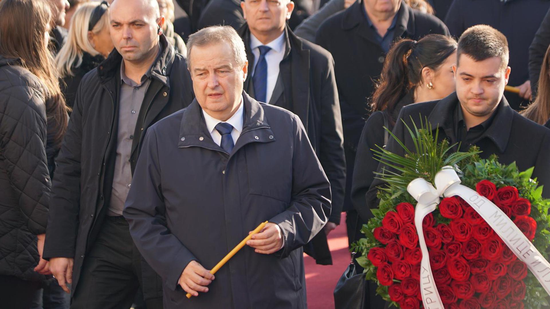 Dragan Marković Palma, političar i lider Jedinstvene Srbije sahranjen je u rodnom selu Končarevu, nadomak Jagodine.

