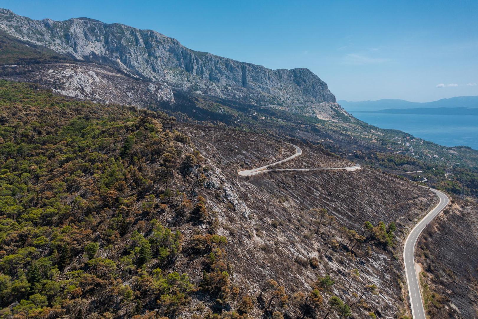 03.08.2024. Gornje Tucepi
Fotografije iz zraka opožarenog podrucja od Tucepi do Gornje Podgore i Parka prirode Biokovo. Photo: Matko Begovic/PIXSELL