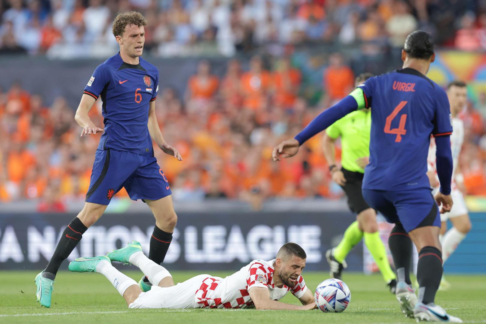 14.06.2023., stadion Feyenoord "De Kuip", Rotterdam, Nizozemska - UEFA Liga Nacija, polufinale, Nizozemska - Hrvatska. Mats Wieffer, Mateo Kovacic Photo: Luka Stanzl/PIXSELL