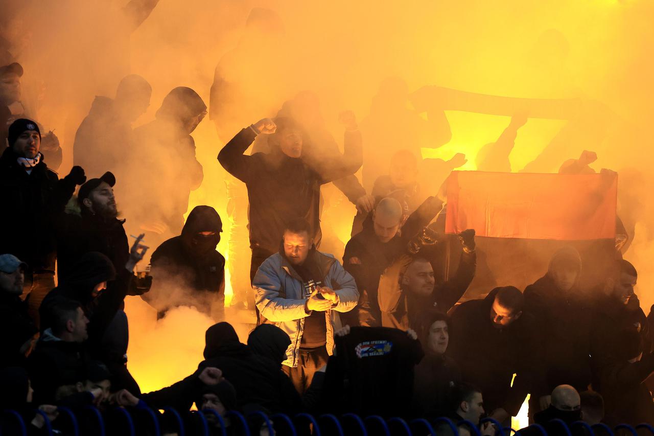 Bakljada na utakmicu Osijek - Dinamo