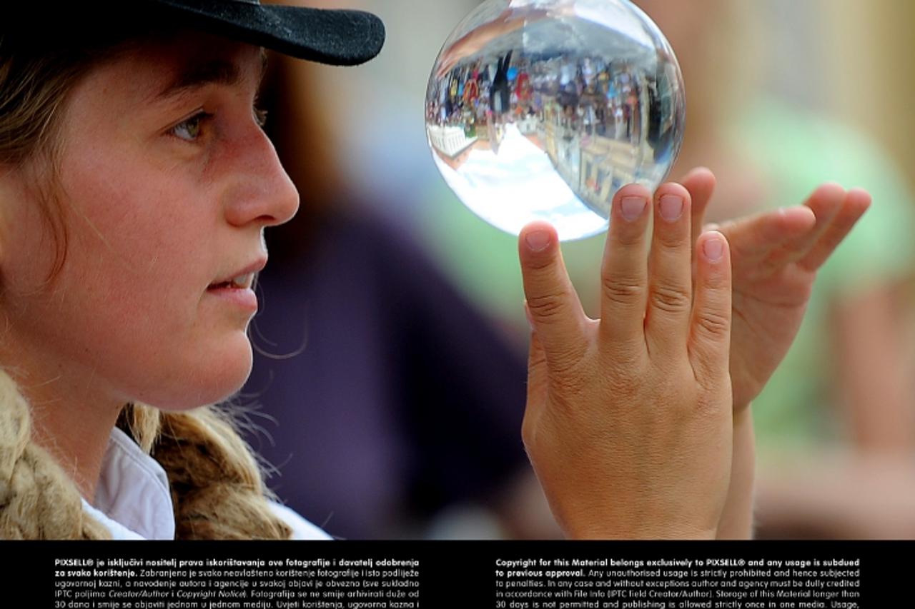 '27.08.2012., Centar grada, Varazdin, Cetvrti da 14. Spancirfesta. Amixila Photo: Marko Jurinec/PIXSELL'