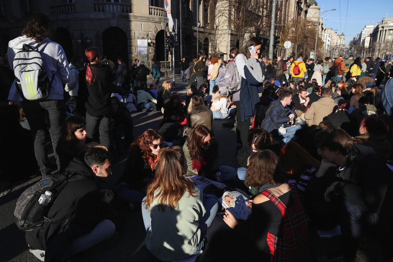 Students block the road, during a protest against alleged major election law violations in the Belgrade city and parliament races, in Belgrade, Serbia, December 25, 2023. REUTERS/Zorana Jevtic Photo: ZORANA JEVTIC/REUTERS