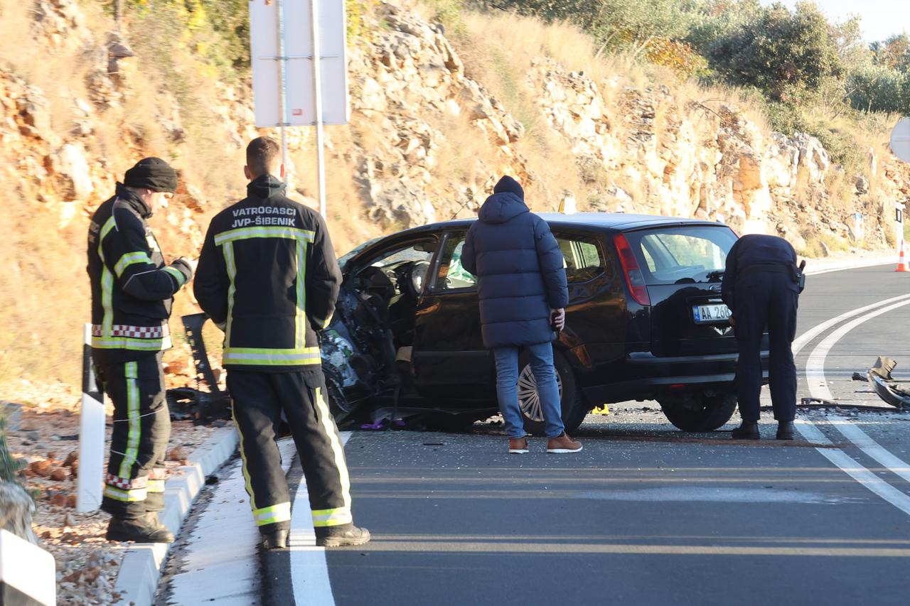 Primošten: U prometnoj nesreći smrtno stradale dvije osobe