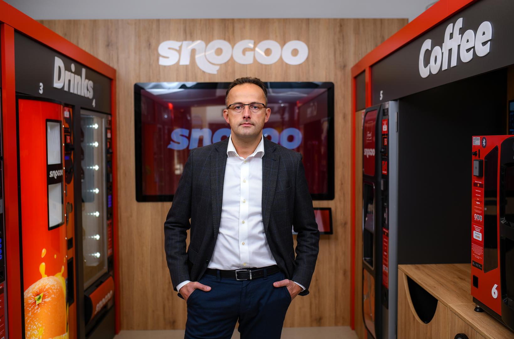 Hrvoje Bujan, direktor Franck Snogoo