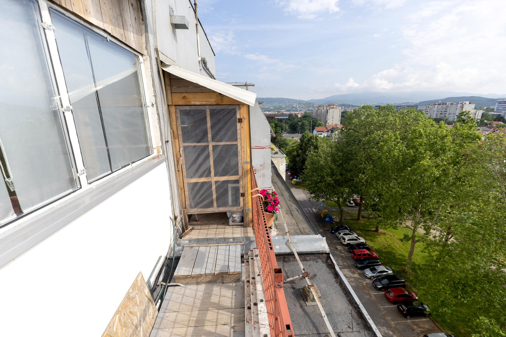 10.06.2023., Zagreb - Na vrhu zgrade u Paljetkovoj ulici u Preckom kotlovnica je preuredjena u stan. Photo: Igor Kralj/PIXSELL