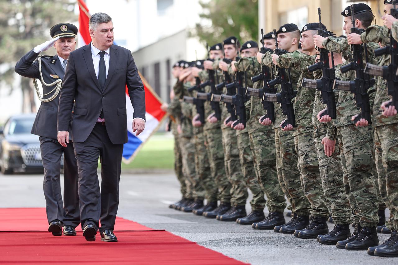 Zagreb: Predsjednik Milanović na dodjeli činova i prijama u djelatnu vojnu službu