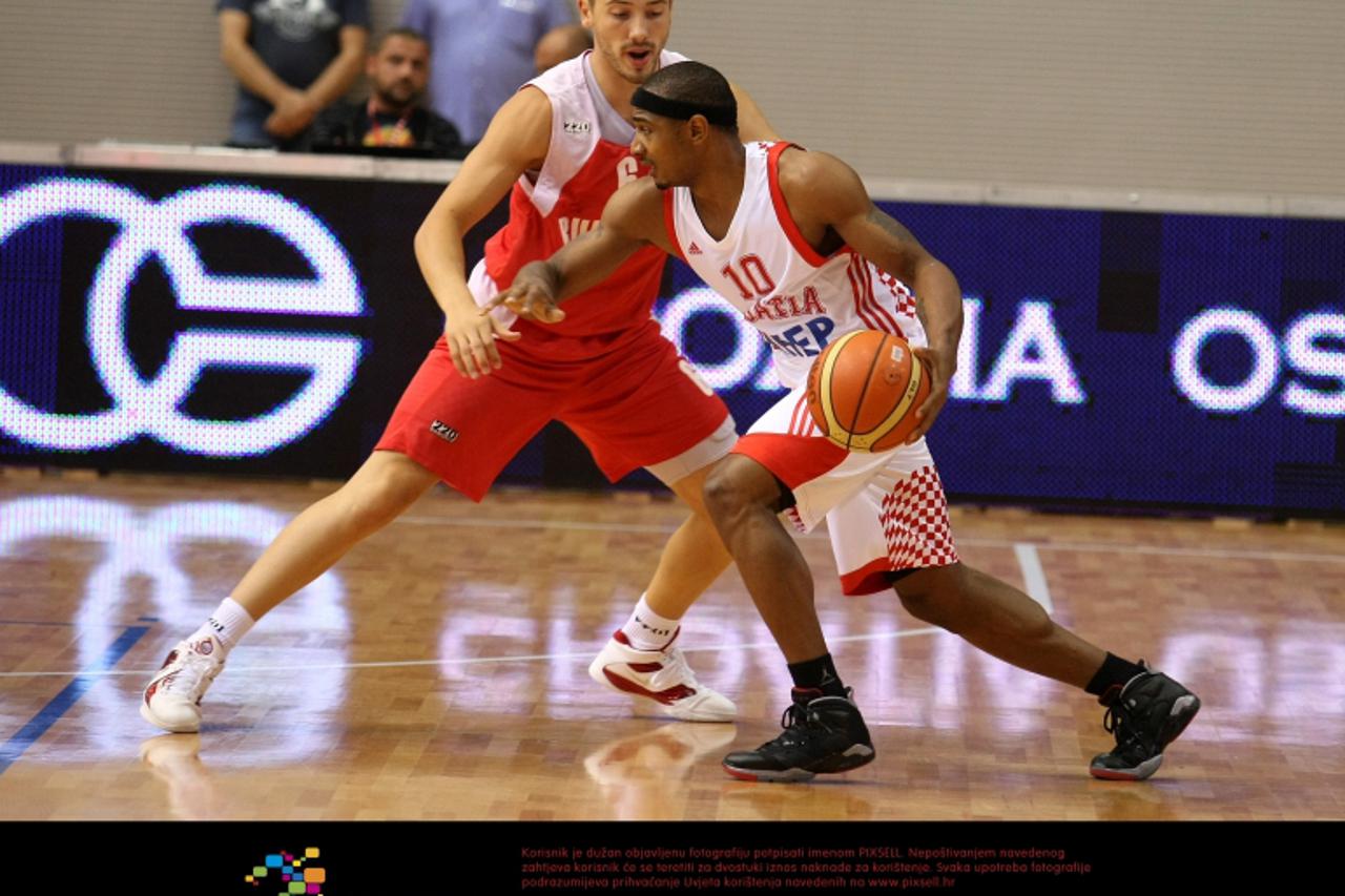 \'26.07.2011., Osijek, sportska dvorana Gradski Vrt - Prijateljska kosarkaska utakmica izmedju Hrvatske i Bugarske. Dontayer Draper Photo: Davor Javorovic/PIXSELL\'