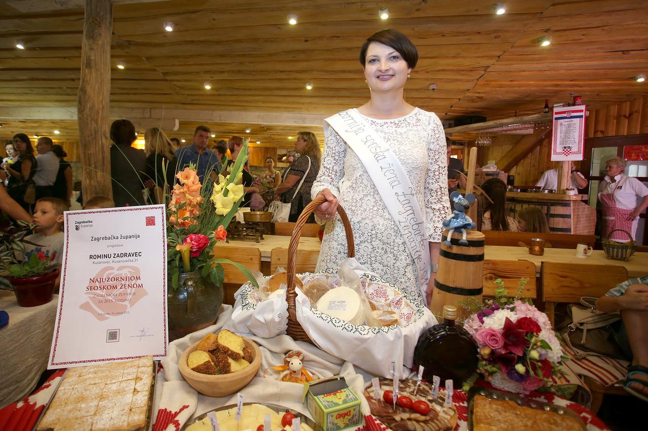 13.07.2015., Samobor, Mala Jazbina - Proglasenje najuzornije seoske zene Zagrebacke zupanije. Pobjednica izbora Romina Zadravec. Photo: Igor Kralj/PIXSELL