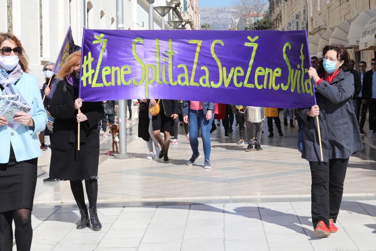 Održan tradicionalni prosvjedni mimohod 'Žene Splita za žene svita'