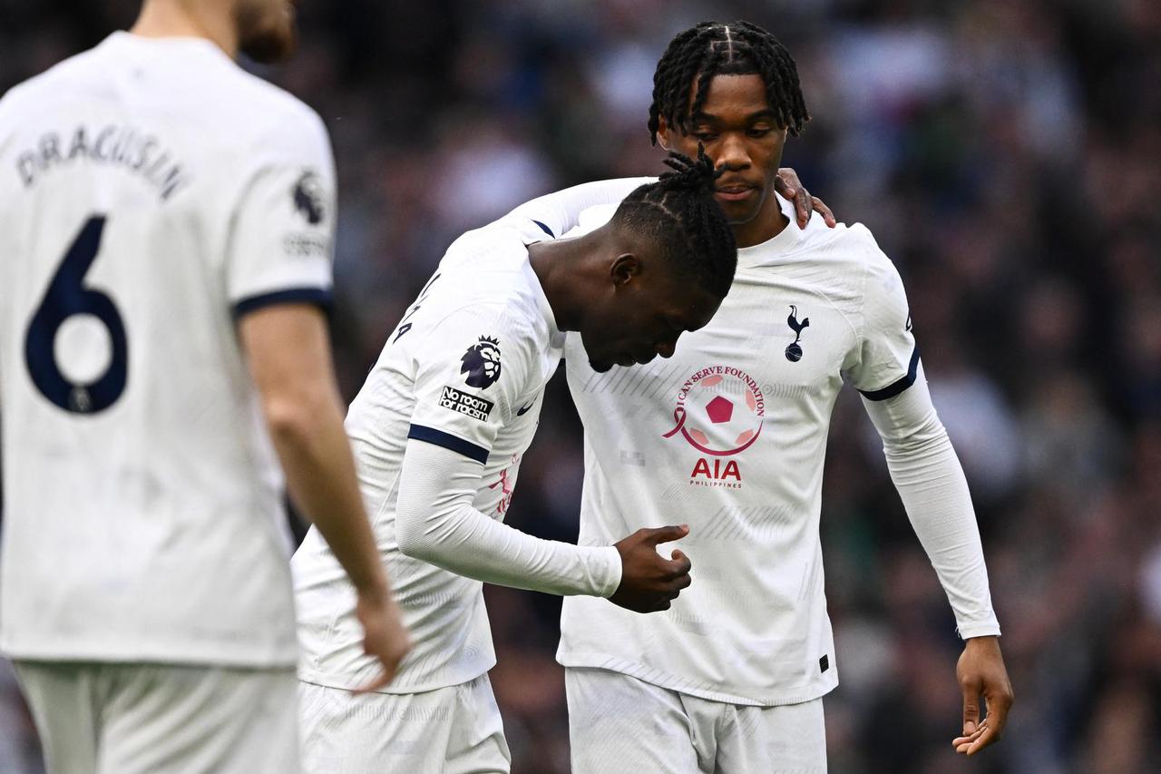 Premier League - Tottenham Hotspur v Luton Town