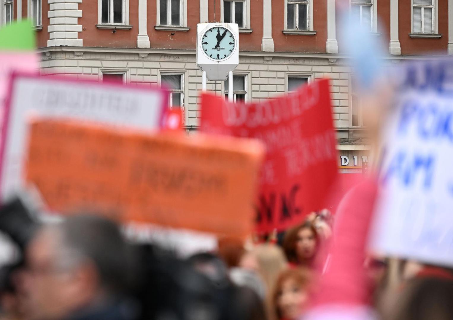 22.10.2022., Zagreb - PNa Trgu bana Josipa Jelacica odrzan je prosvjed zaposlenih u djecjim vrticima u Hrvatskoj pod nazivom "Jednakost, Ssigurnost i kvaliteta u vrticeima!". Photo: Marko Lukunic/PIXSELL