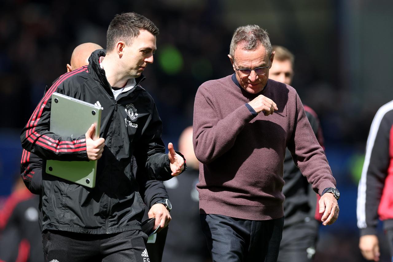 Premier League - Everton v Manchester United