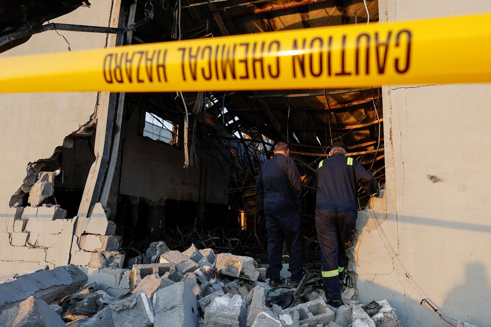 Officials walk through the rubble at the site following a fatal fire at a wedding celebration, in the district of Hamdaniya in Iraq's Nineveh province, Iraq, September 27, 2023. REUTERS/Khalid Al-Mousily Photo: KHALID AL-MOUSILY/REUTERS