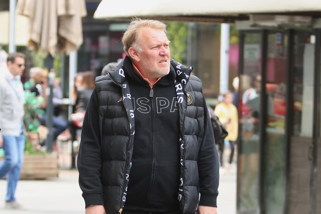 Zagreb: Robert Prosine?ki prošetao gradom