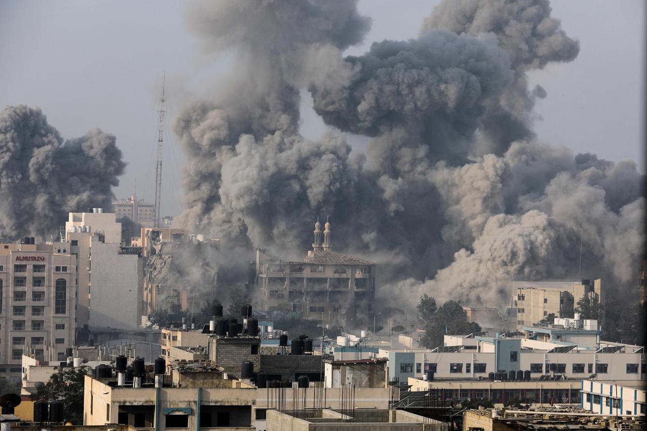 Israel strikes Gaza