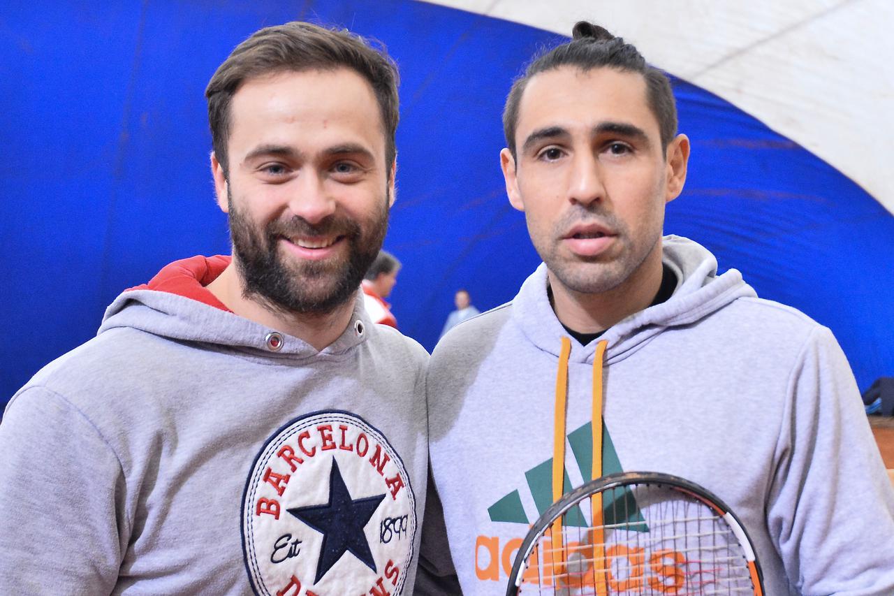 19.12.2015.,Zagreb -  Humanitarni teniski turnir za udrugu DEBRA na kojem su igrali Marcos Baghdatis, Igor Biscan, Dubravko Simenc. Turnir je odrzan na teniskim terenima tenis kluba Filac.Marcos Baghdatis i Tomislav Hadzic. Photo: Marko Prpic/PIXSELL