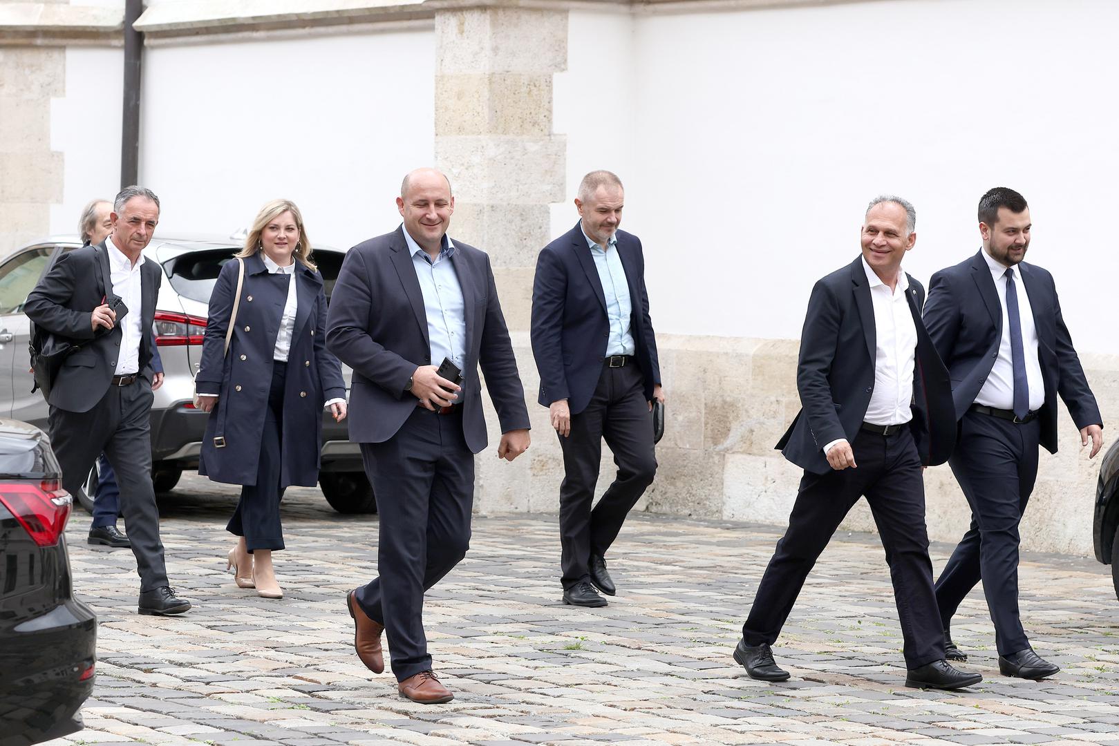 07.05.2024., Zagreb - Zastupnici nacionalnih manjina dolaze u Banske dvore na pregovore s HDZ-om o formiranju vecine.  Photo: Patrik Macek/PIXSELL