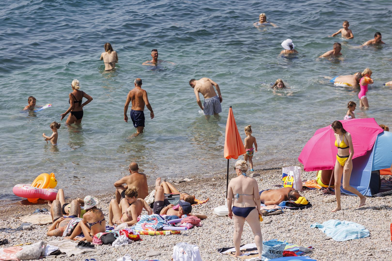 24.07.2022., Rijeka - Guzva na plazama tijekom vikenda.  


 Photo: Nel Pavletic/PIXSELL