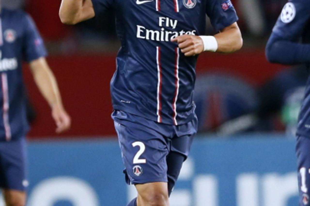 'Paris Saint-Germain\'s Thiago Silva celebrates after scoring a goal during the UEFA Champions League football match Paris Saint-Germain (PSG) vs. FC Dynamo Kiev on September 18, 2012 at the Parc des 