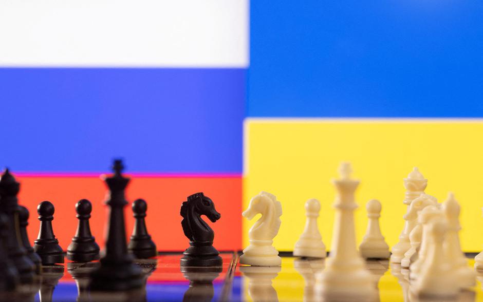 FILE PHOTO: Illustration shows Russia and Ukraine's flags