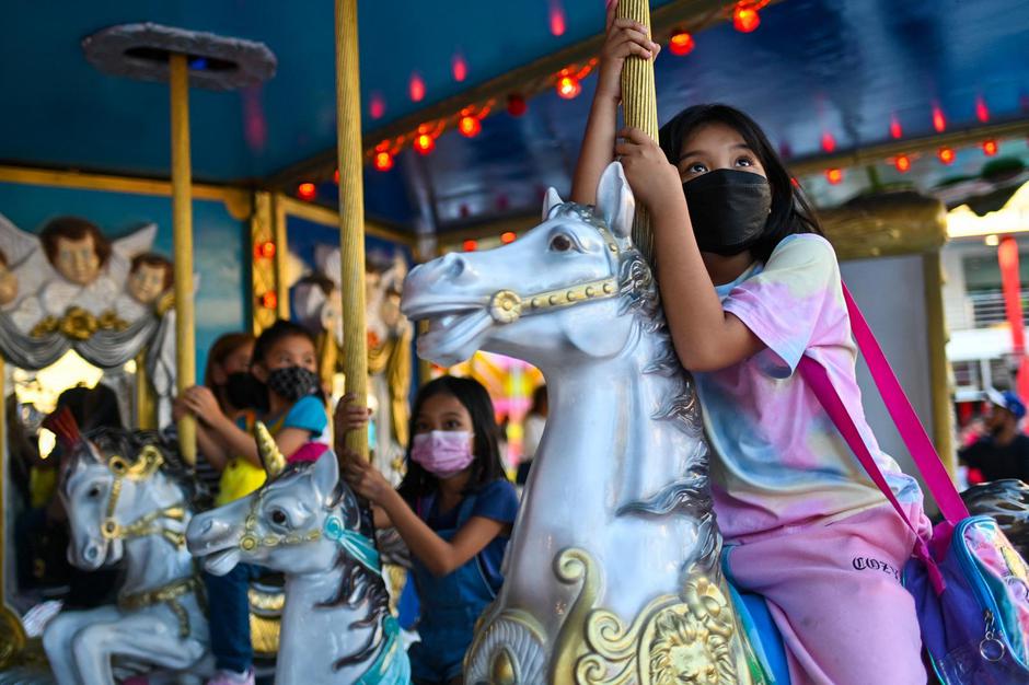 Amusement park reopens in Pasay City