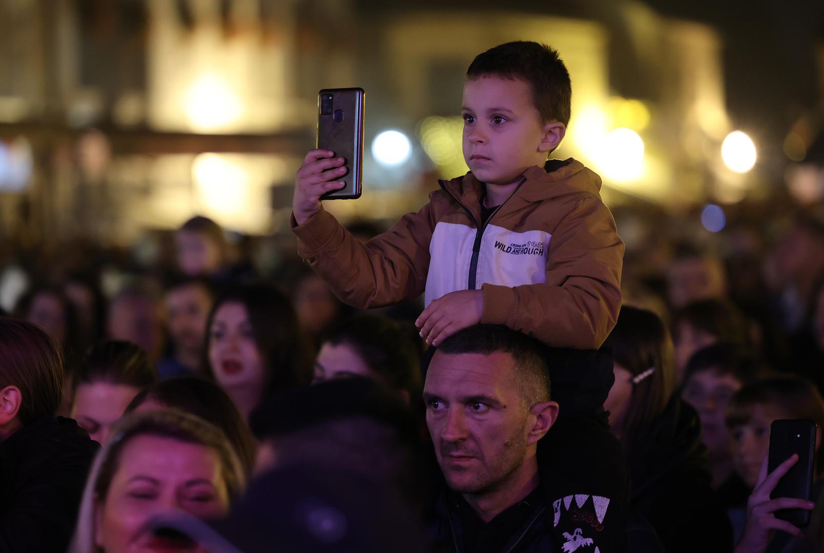 15.10.2022., Samobor - U sklopu proslave 780 rodjendana grada Samobora, odrzan koncert Petra Grase i vatromet na Trgu kralja Tomislava. Photo: Marko Prpic/PIXSELL