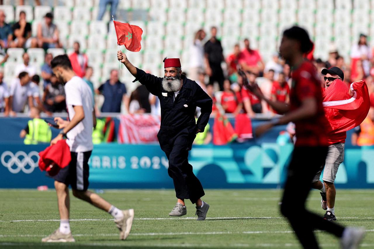 Football - Men's Group B - Argentina vs Morocco