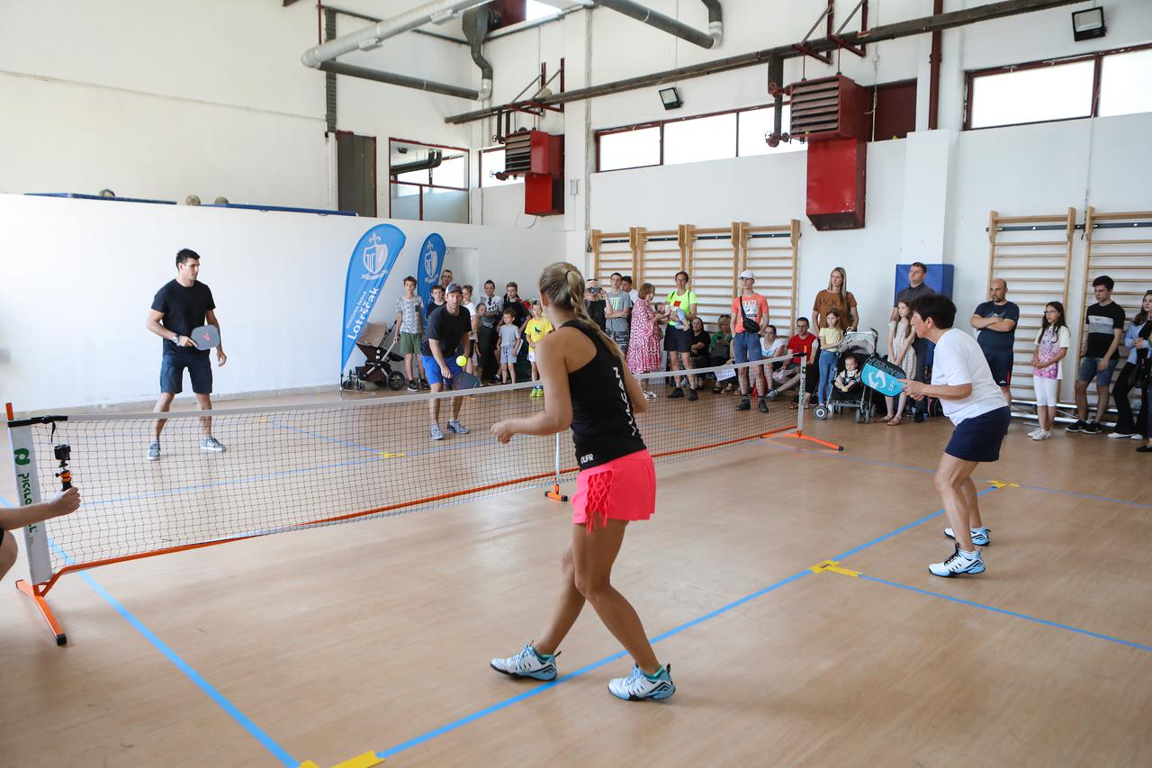 Zagreb: Predstavljen novi sport sličan tenisu - Pickleball