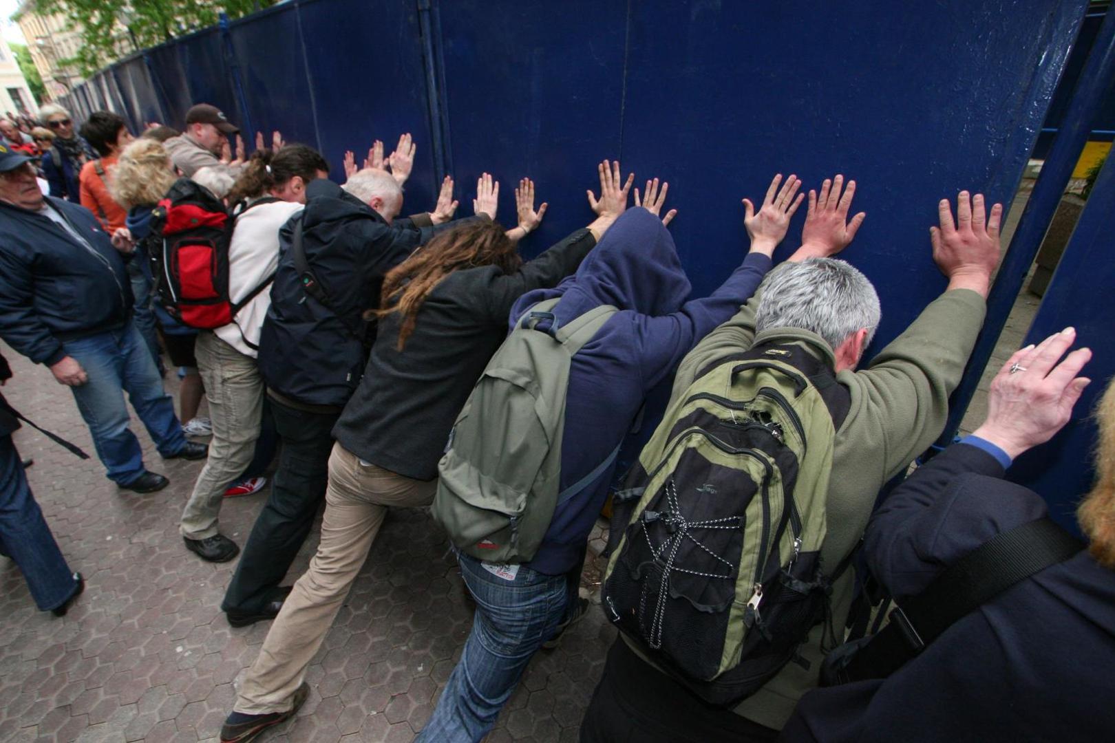 17. 05. 2010, Varsavska ulica, Zagreb - Prosvjed gradjana pod vodstvom Zlene akcije protiv pregrandje Varsavska ulice u ulaz za podzemnu garazu Cvjetnog prolaza. 
Photo Tomislav Miletic/PIXSELL