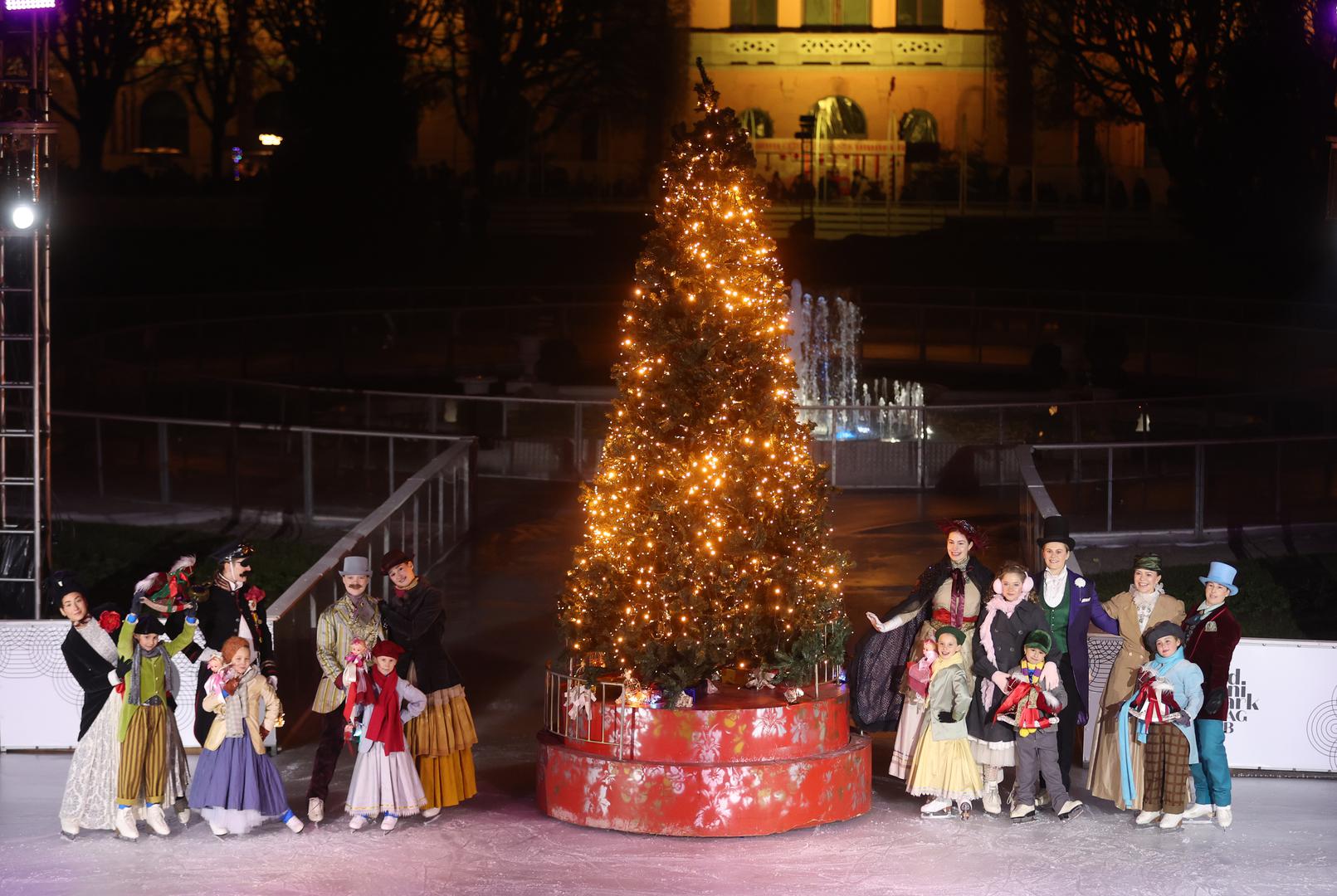 30.11.2024., Zagreb - Svecano otvorenje Ledenog parka na Trgu kralja Tomislava uz predstavu Orasar.  Photo: Igor Kralj/PIXSELL